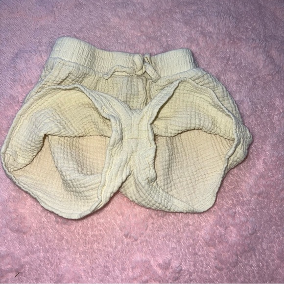 Girls Size 5T Modern Moments Yellow Gerber Pull-On Casual Summer Shorts - Picture 5 of 5